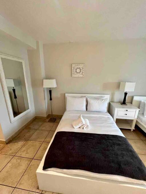 Charming Studio City View! Miami Beach Exteriör bild