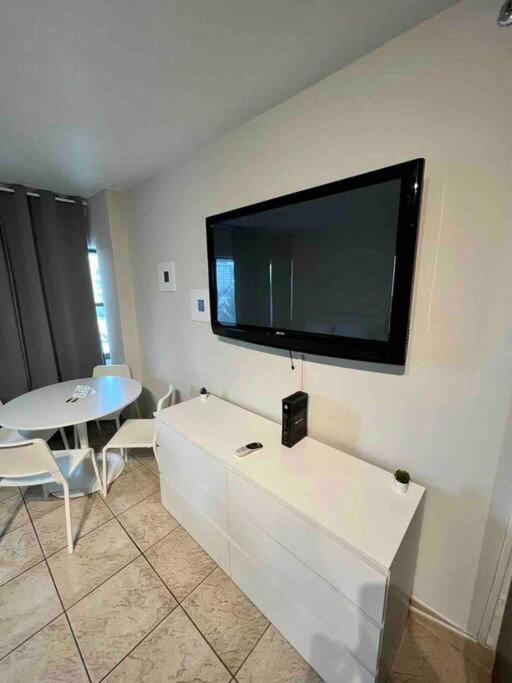 Charming Studio City View! Miami Beach Exteriör bild