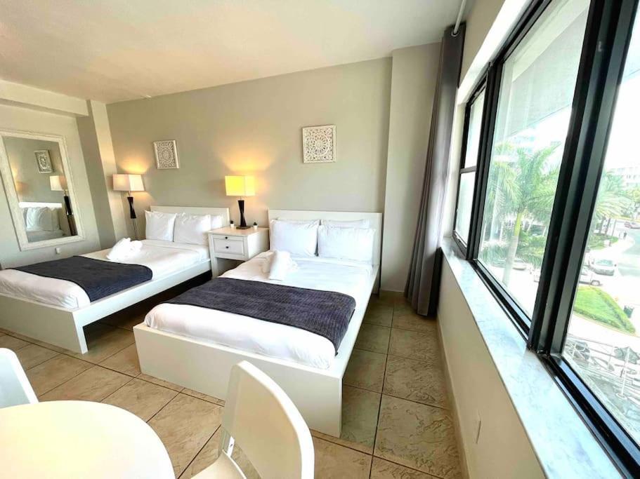 Charming Studio City View! Miami Beach Exteriör bild