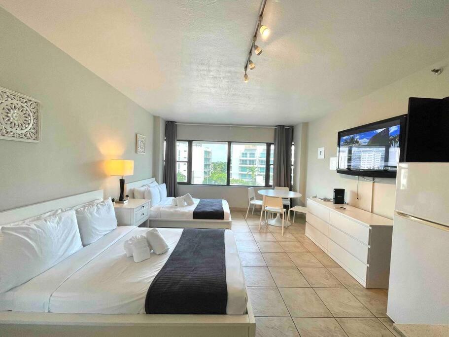 Charming Studio City View! Miami Beach Exteriör bild